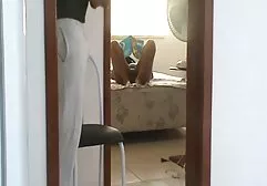 Mutfakta kız sikişi roket tube milf satıcısına