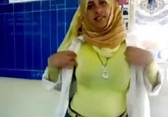 Kız ( Joi )mastürbasyon için olgun milf izle talimatları verir